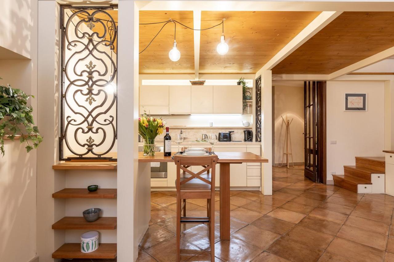 Rome As You Feel - Charming Loft Campitelli In Navona Eksteriør billede